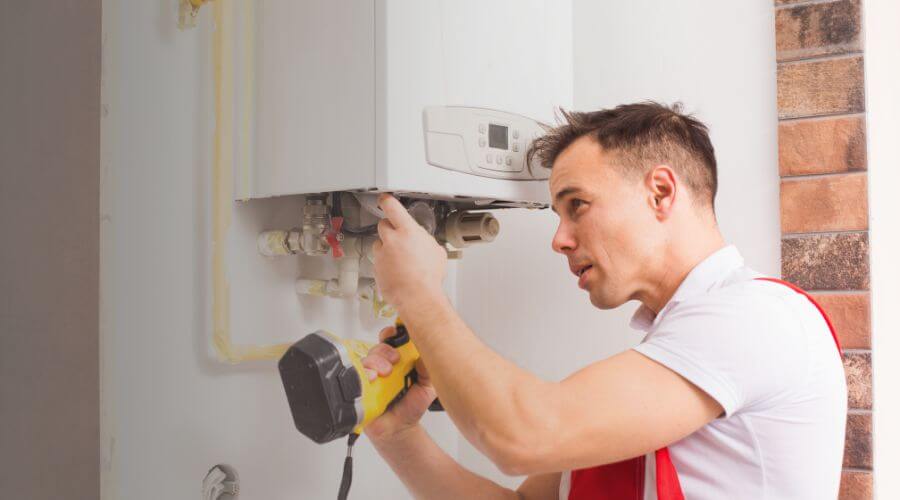 Expert burst pipe repair services in New Florence, MO